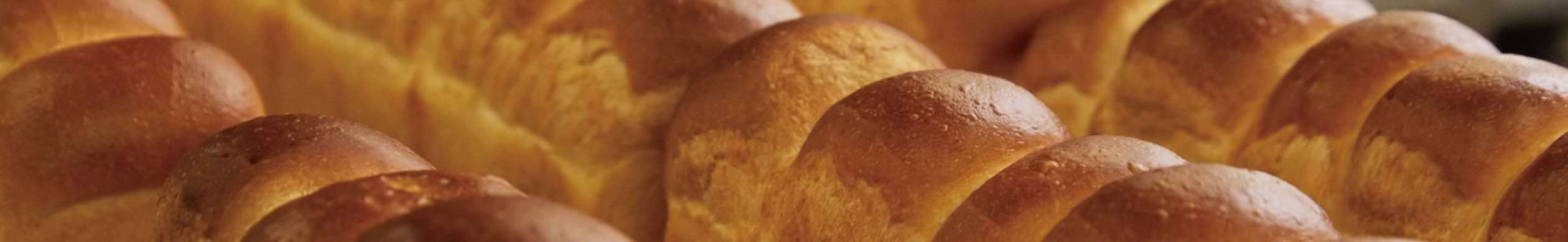Fresh baked breads and dine-in space at Little Mermaid